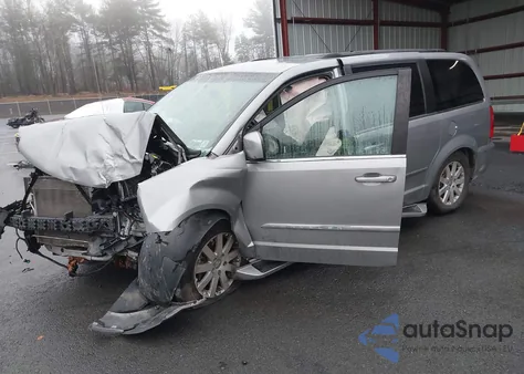 2015 Chrysler Town & Country Touring из США, поврежденный, VIN 2C4RC1BG1FR602516